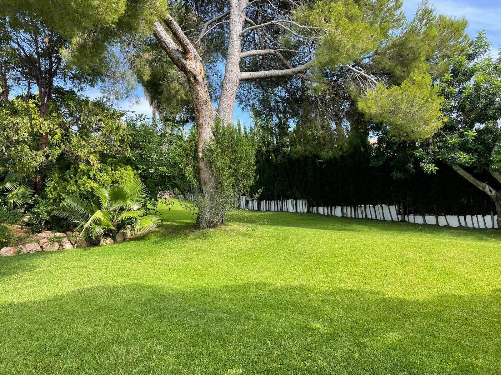 Casa mediterránea con gran jardín y piscina a 500 m de la playa Roda de Bará Exterior foto