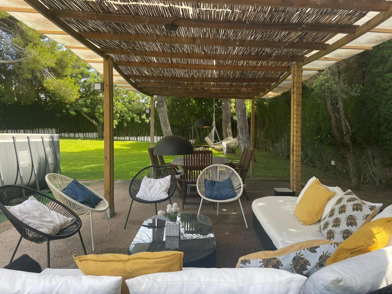 Casa mediterránea con gran jardín y piscina a 500 m de la playa Roda de Bará Exterior foto